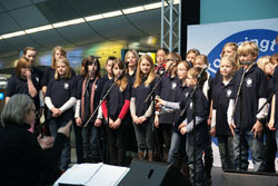 Toni auf dem Reisesupermarkt